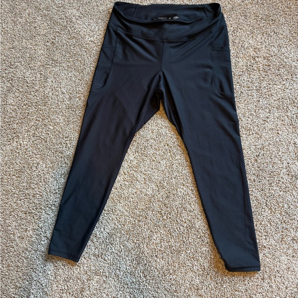 Old Navy High Waisted PowerSoft Activewear Black Leggings - Picture 5 of 6